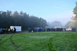 Meer dan 100 leden Veteranen Search Team zoeken naar vermiste Sumanta in De Hulk