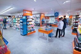 Veel belangstelling voor opening Nieuwe Albert Heijn Zwaag Dorpsstraat