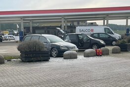 Technisch defect laat auto bijna in brand vliegen in Berkhout