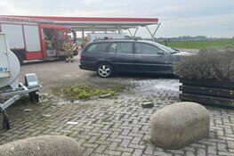 Technisch defect laat auto bijna in brand vliegen in Berkhout