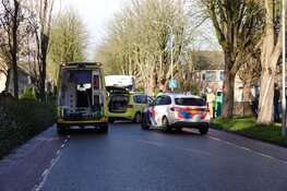 Voetganger aangereden op zebrapad in Enkhuizen: slachtoffer per traumahelikoper naar ziekenhuis