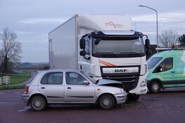 Aanrijding met vrachtwagen in Zwaagdijk-Oost