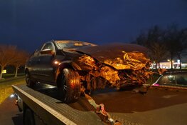 Twee gewonden en veel schade bij ongeval N245