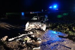 Twee gewonden bij eenzijdig ongeval in Medemblik