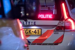 Auto ondersteboven in sloot, bestuurder aangehouden