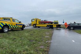 Twee auto&#39;s betrokken bij ongeluk in Enkhuizen