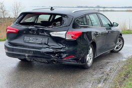 Twee auto&#39;s betrokken bij ongeluk in Enkhuizen