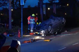 Automobilist op de kop in Bovenkarspel