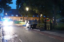 Automobilist op de kop in Bovenkarspel