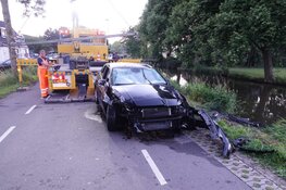 Auto te water in Berkhout na &#39;uitwijkmanoeuvre&#39;