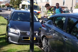 Automobilist mogelijk onwel in Bovenkarspel