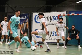 Hovocubo wint in Leek, Veerhuys thuis onderuit