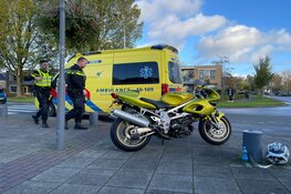 Motorrijder in botsing met bezorgingsdienst in Enkhuizen