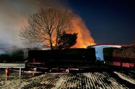 Grote brand op bungalowpark in Wervershoof