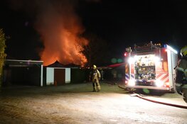 Grote brand op bungalowpark in Wervershoof