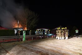 Grote brand op bungalowpark in Wervershoof