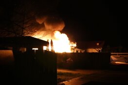 Grote brand op bungalowpark in Wervershoof