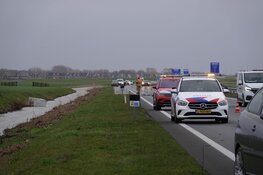 Plastic kuubskisten op de Westfrisiaweg bij Hoogkarspel