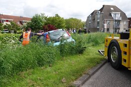 Auto deels te water in De Goorn