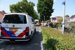 Wielrenner met spoed naar ziekenhuis na ongeval in Zwaag