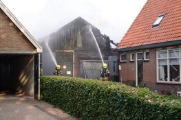 Flinke brand legt schuur in de as in De Weere