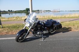 Motorrijdster gewond na val in Enkhuizen