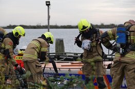 Brand op boot enkele kilometers van Enkhuizen