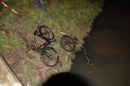 Fietsen lang de waterkant aangetroffen, gelukkig loos alarm