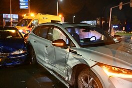 Veel schade en gewonde bij ongeval op kruising Avenhorn