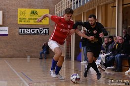 Hovocubo ten koste van Zeemacht verder in bekertoernooi