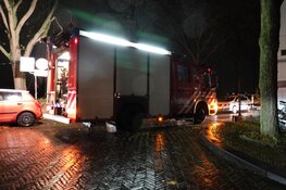 Man gewond bij val uit boot