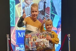 100.000e bezoeker LEGO expositie: Succesvolste jaar Museum van de 20e Eeuw