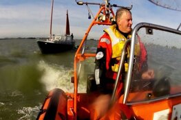 Sjaak van de Ruit neemt afscheid als schipper bij Reddingstation Wijdenes