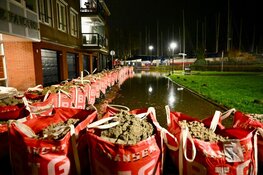 "Big Bags" doen hun werk in Hoorn, grote wateroverlast blijft uit