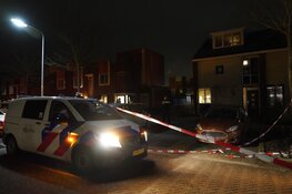 Man overloopt inbrekers in Avenhorn en wordt neergestoken