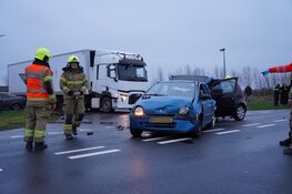 Aanrijding met drie voertuigen in Andijk