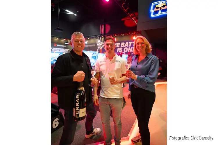 Samcity Hoorn en coureur Dirk Schouten bundelen krachten voor uniek (sim)racepartnership