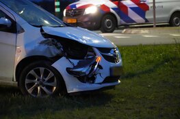 Botsing tussen twee auto's in Zwaagdijk