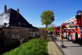 Brand in stolpboerderij in Andijk