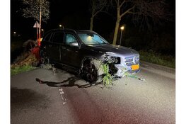Auto in de sloot in Oosterblokker
