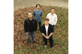 Searching Valentine op 11 mei bij UPTOWN LIVE