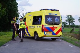 Botsing tussen motorrijder en bestelbus in Wijdenes