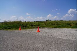 Grote drugs afval dumping in natuurgebied
