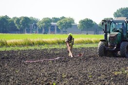 Tractor in brand aan Slimweg in Hoogkarspel