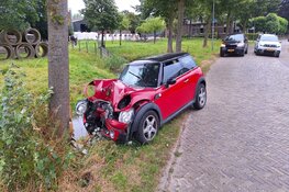 Auto total-loss na eenzijdig ongeval in Twisk