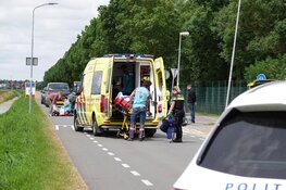 Vrouw op fiets aangereden door motorrijder in Hauwert
