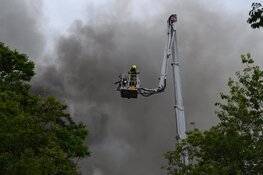 Flinke brand in opslagloods in Hem