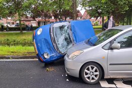 Gewonde en veel schade na ongeval in Hoorn