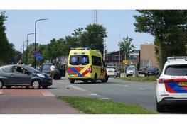 Fietser gewond na botsing met auto in Schagen