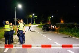 Auto crasht in Berkhout: inzittenden hebben engeltje op hun schouder